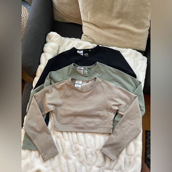 NEW AYBL Bundle Staple Long Sleeve Crop Tops small/xs - Picture 1 of 12